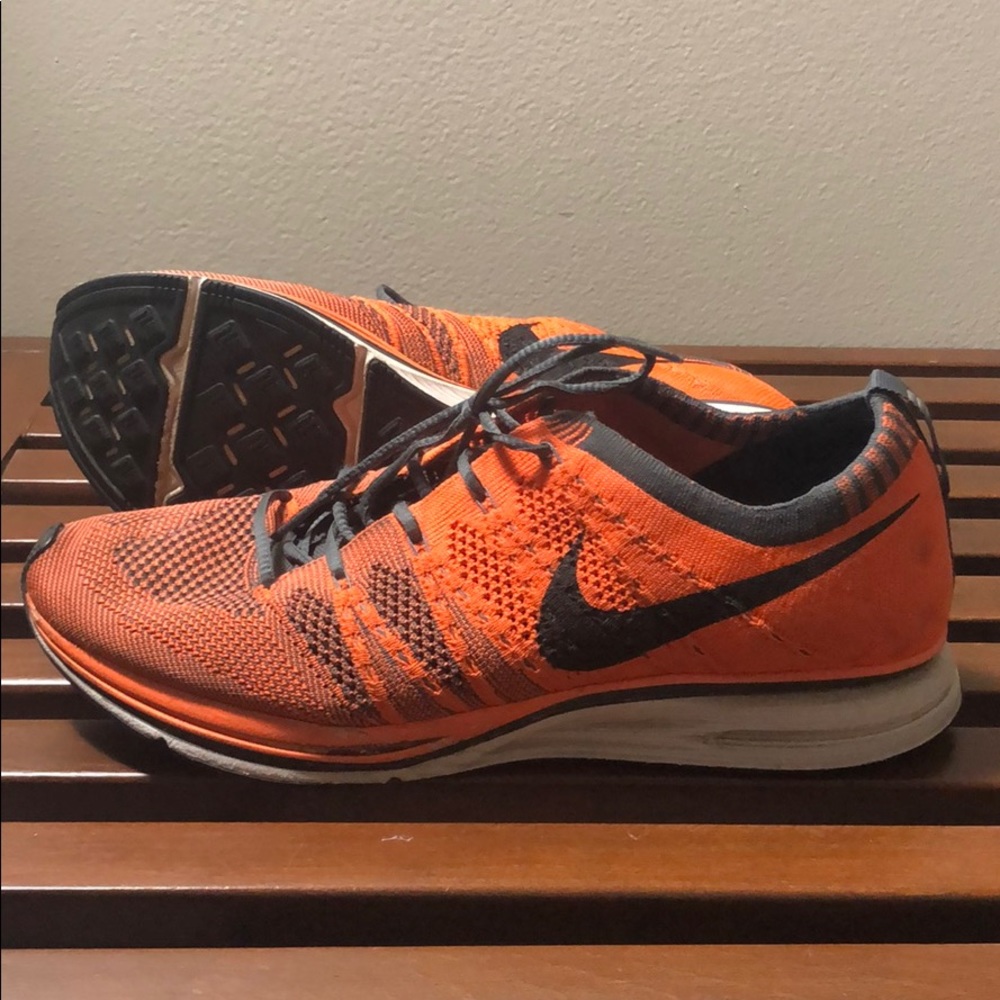 Nike Flyknit Racer